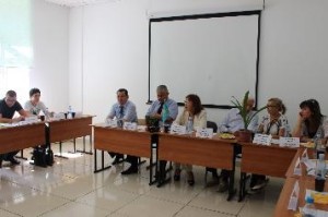 Дисскусии за круглым столом